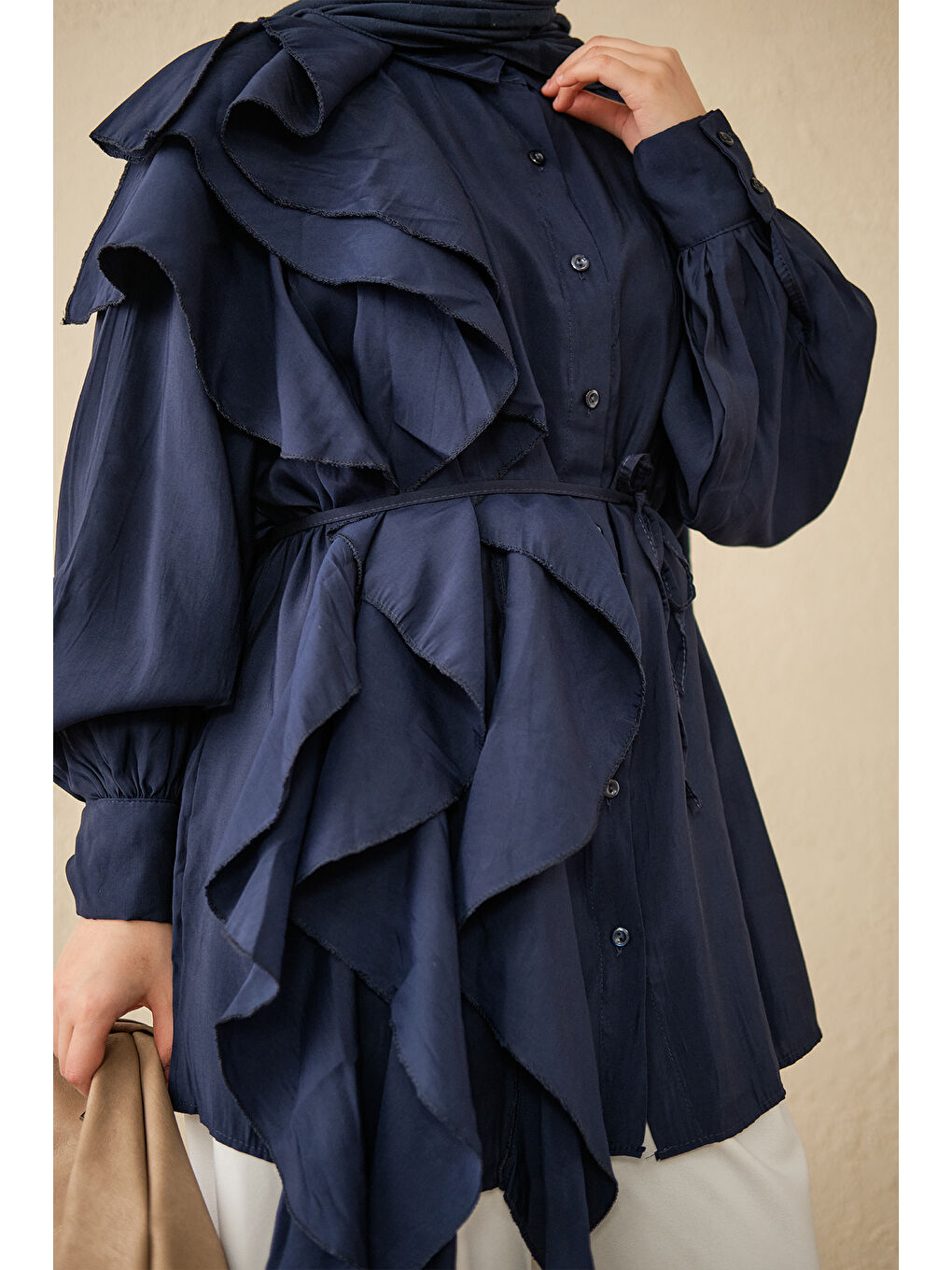 Kadın Volanlı Bağcıklı Gömlek Lacivert-3