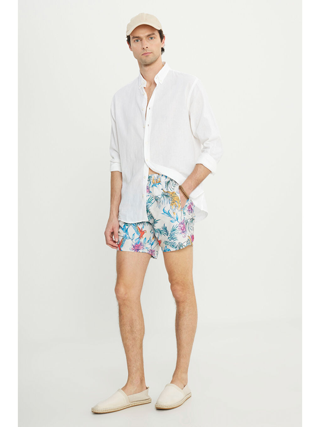 Erkek Ekru-Lacivert Standart Fit Normal Kesim Cepli Hızlı Kuruyan Desenli Mayo Deniz Şortu