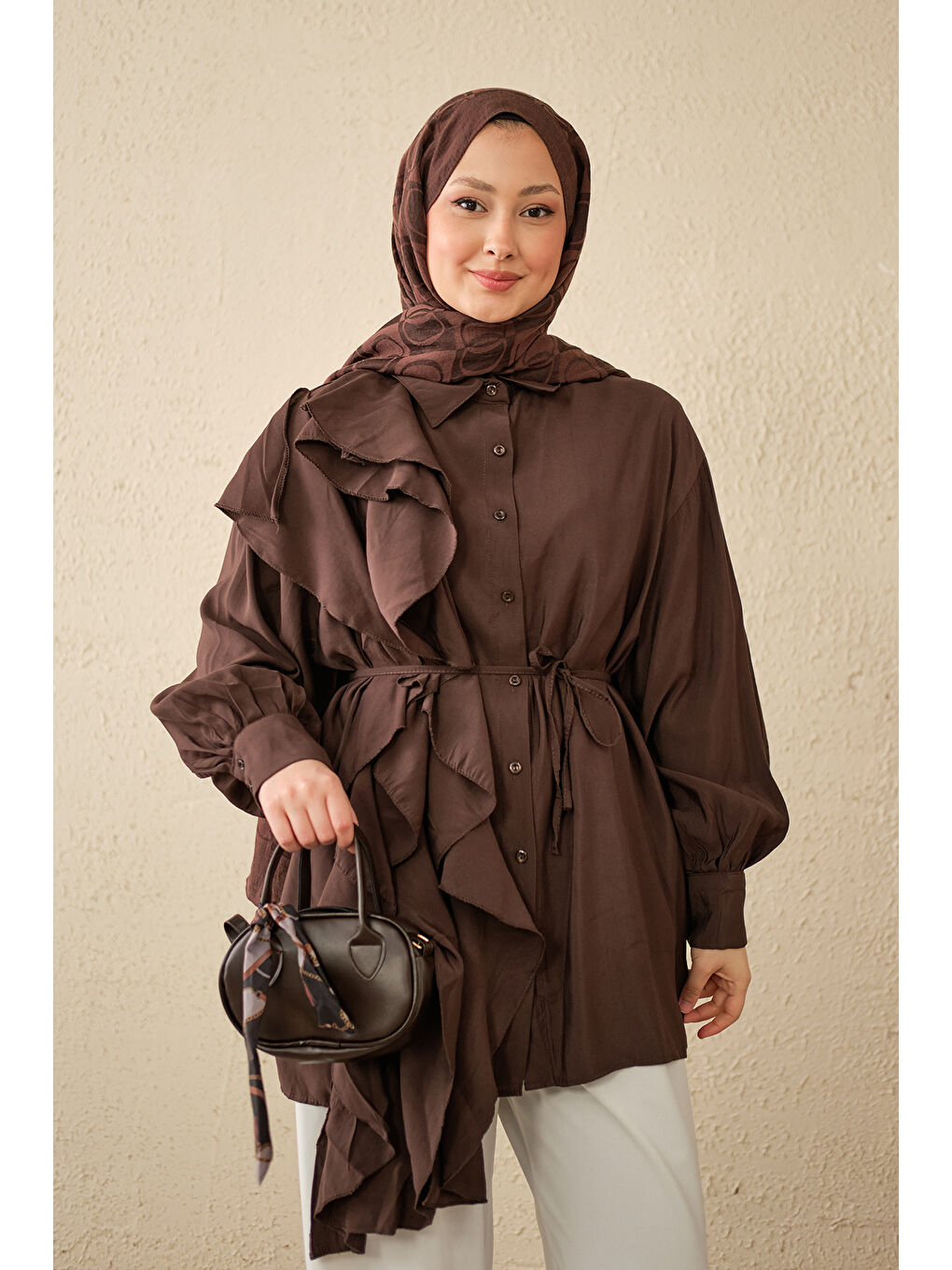 Kadın Volanlı Bağcıklı Gömlek Kahverengi-2