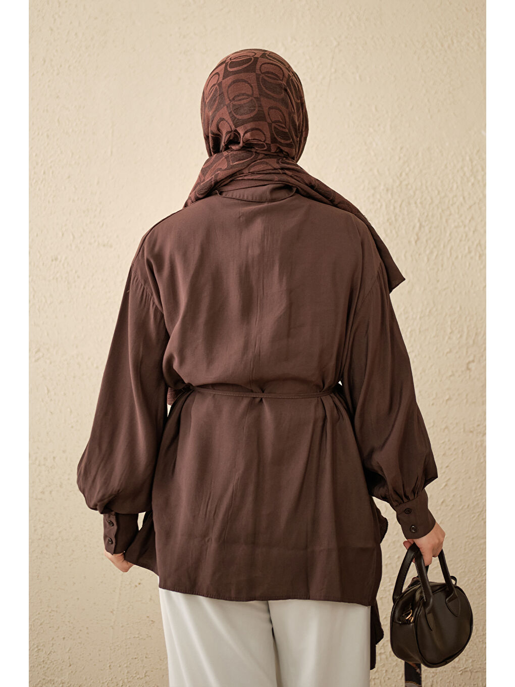 Kadın Volanlı Bağcıklı Gömlek Kahverengi-4