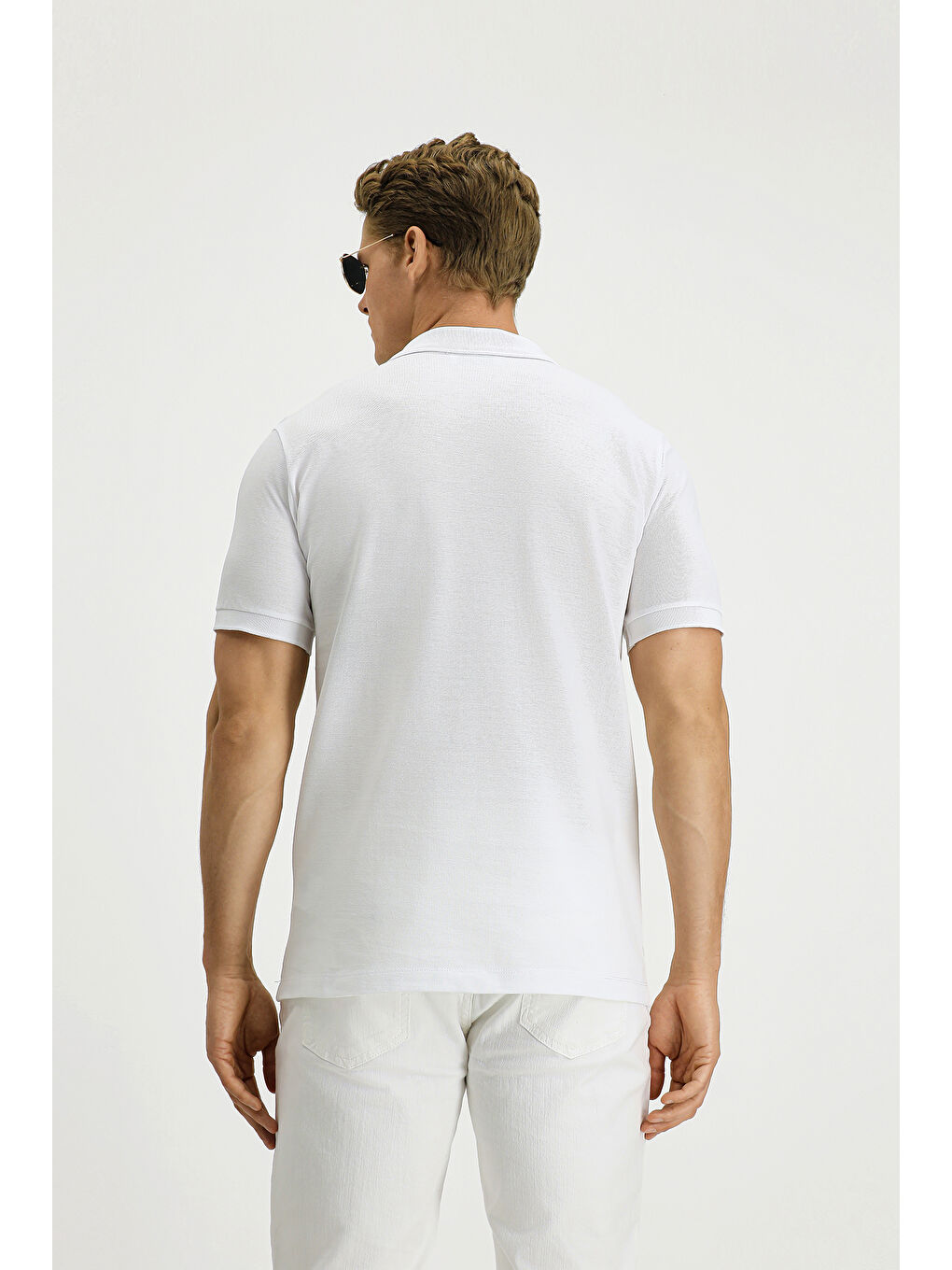 Beyaz Slim Fit Dar Kesim Pamuk Kıvrılmaz Polo Yaka Tişört-3