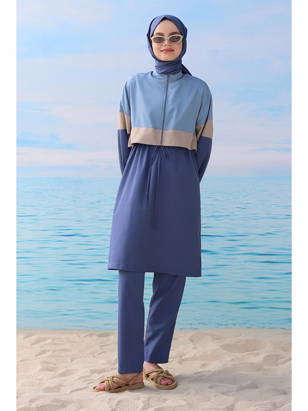 Renk Detaylı Yüzme Takımı Jean Mavi-1