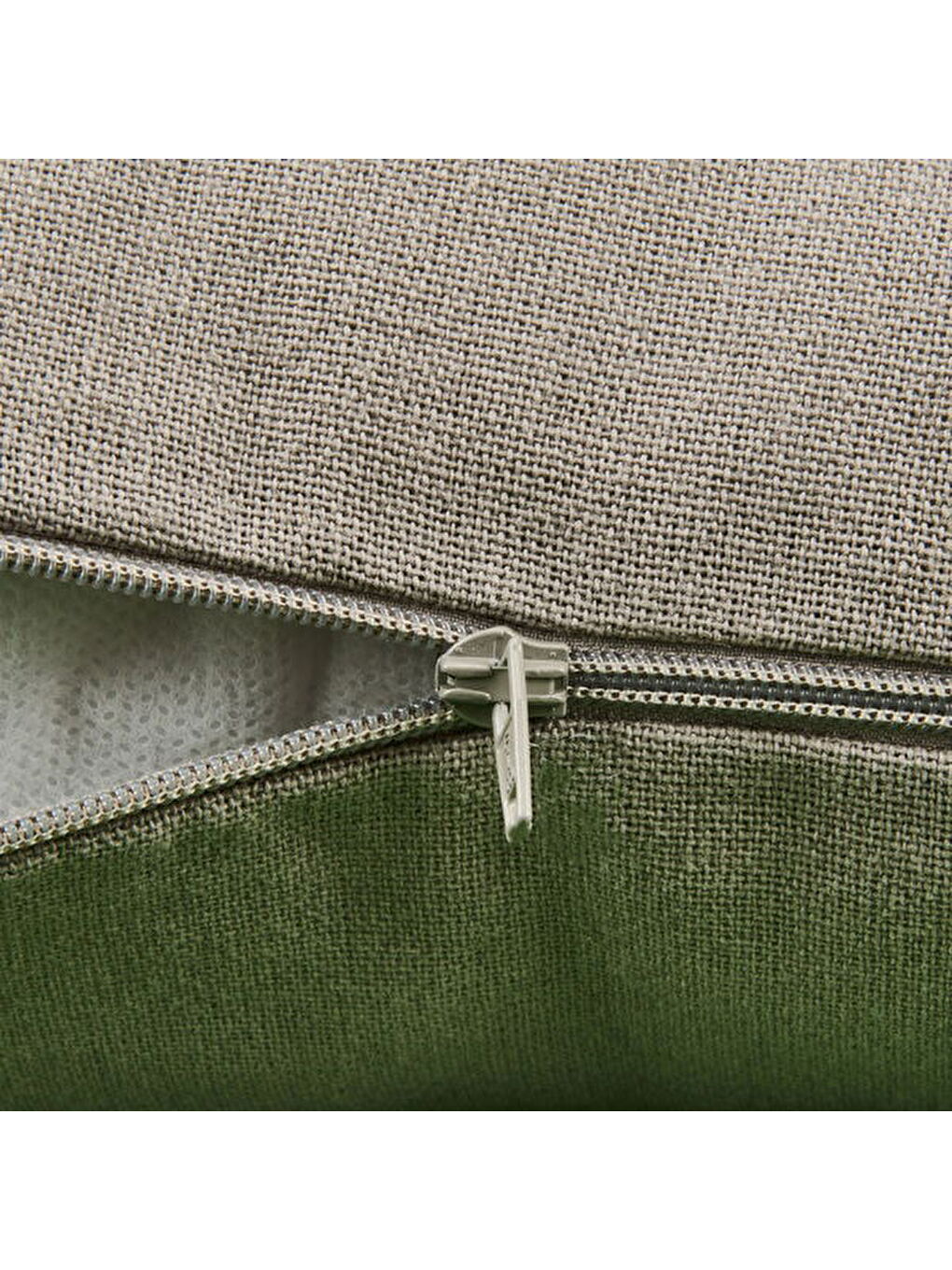 Soft Anthracite Püskül Detaylı Kırlent - Antrasit / Siyah - 40x40 cm-1