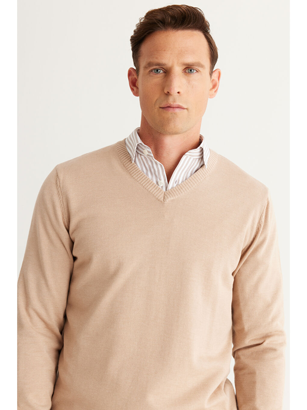 Erkek Bej Melanj Standart Fit Normal Kesim V Yaka Pamuklu Triko Kazak-2