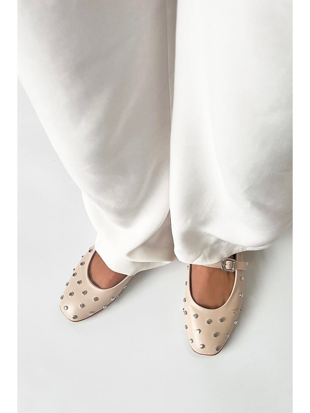 Azure Kadın  Drop  Detay  Deri  Babet Bej-1