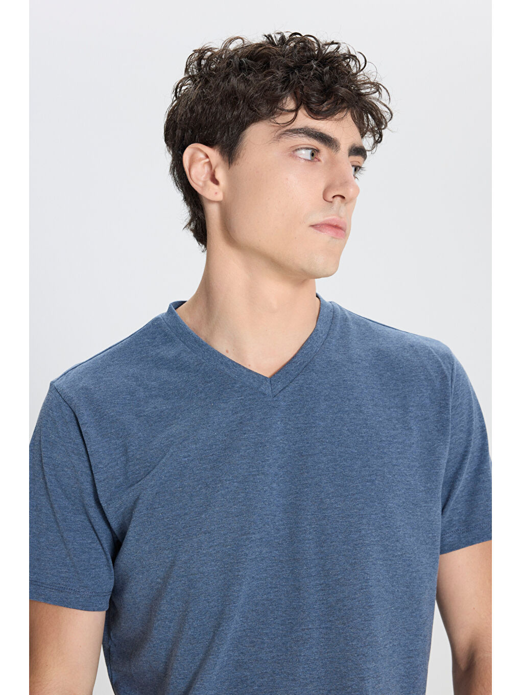 Erkek İndigo Melanj Slim Fit Dar Kesim V Yaka Pamuklu V Yaka Kısa Kollu Tişört-3