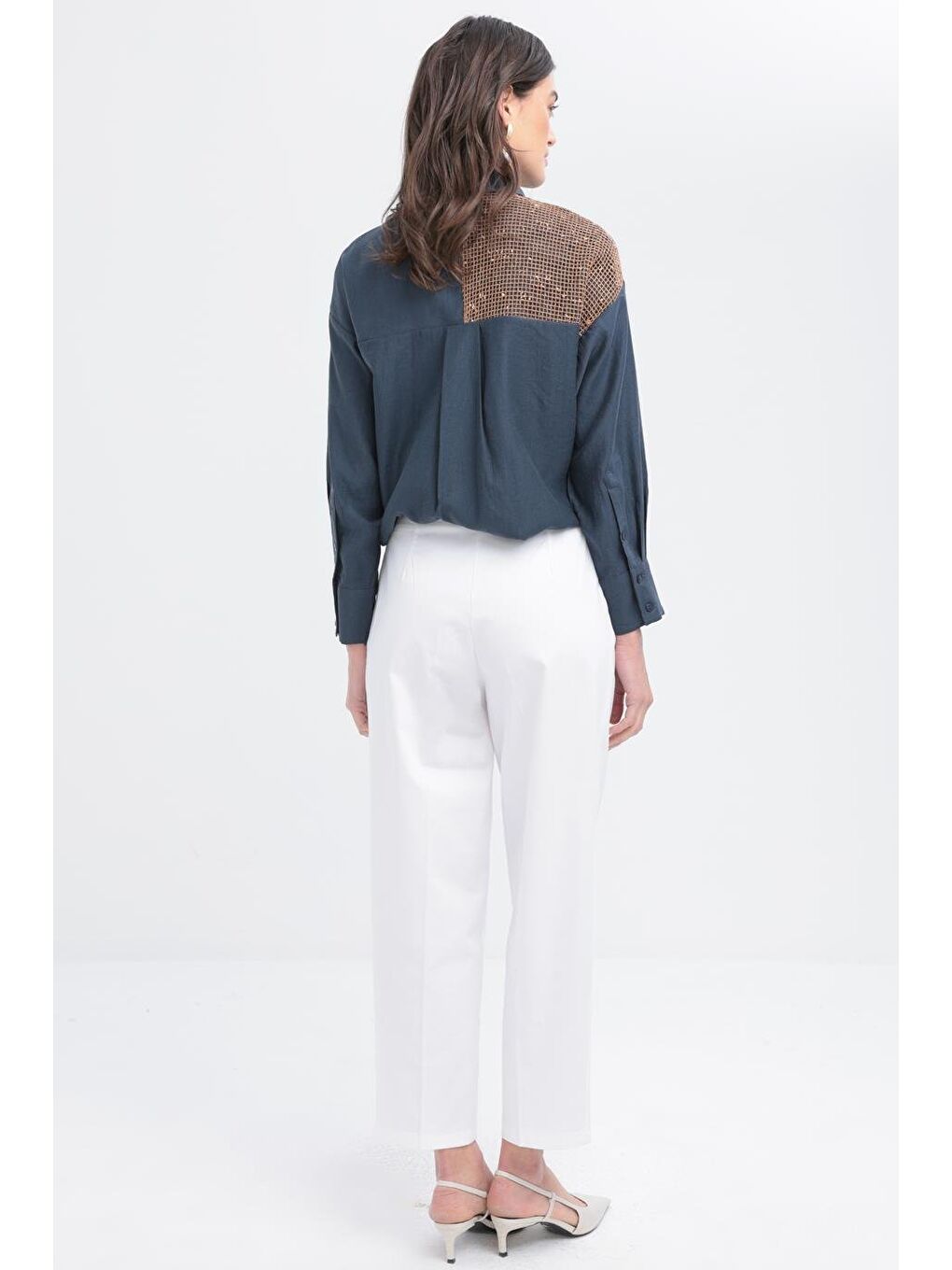 Beyaz-Kemerli Boru Paça Pantolon-3