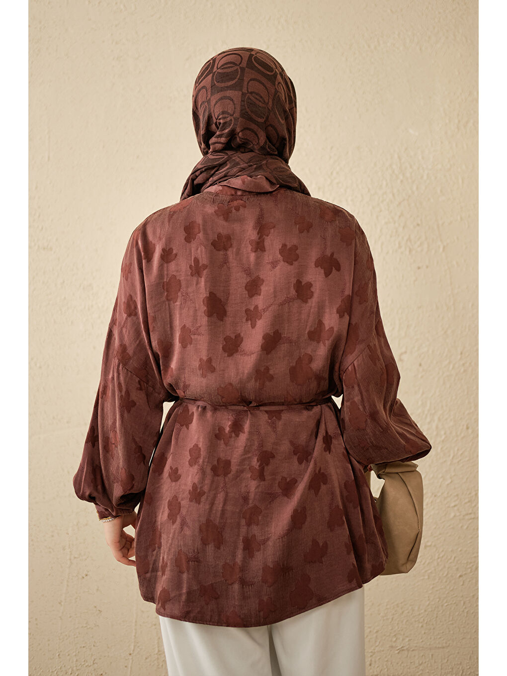 Kadın Yonca Desen Saten Bel Bağlamalı Gömlek Bordo-4