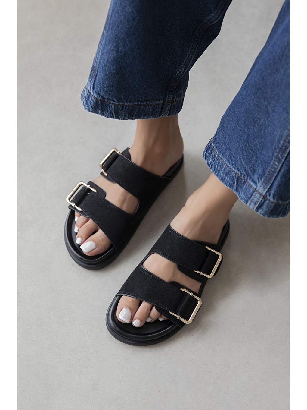 Axel Kadın Toka Detay Günlük Konfor Süet Terlik Siyah