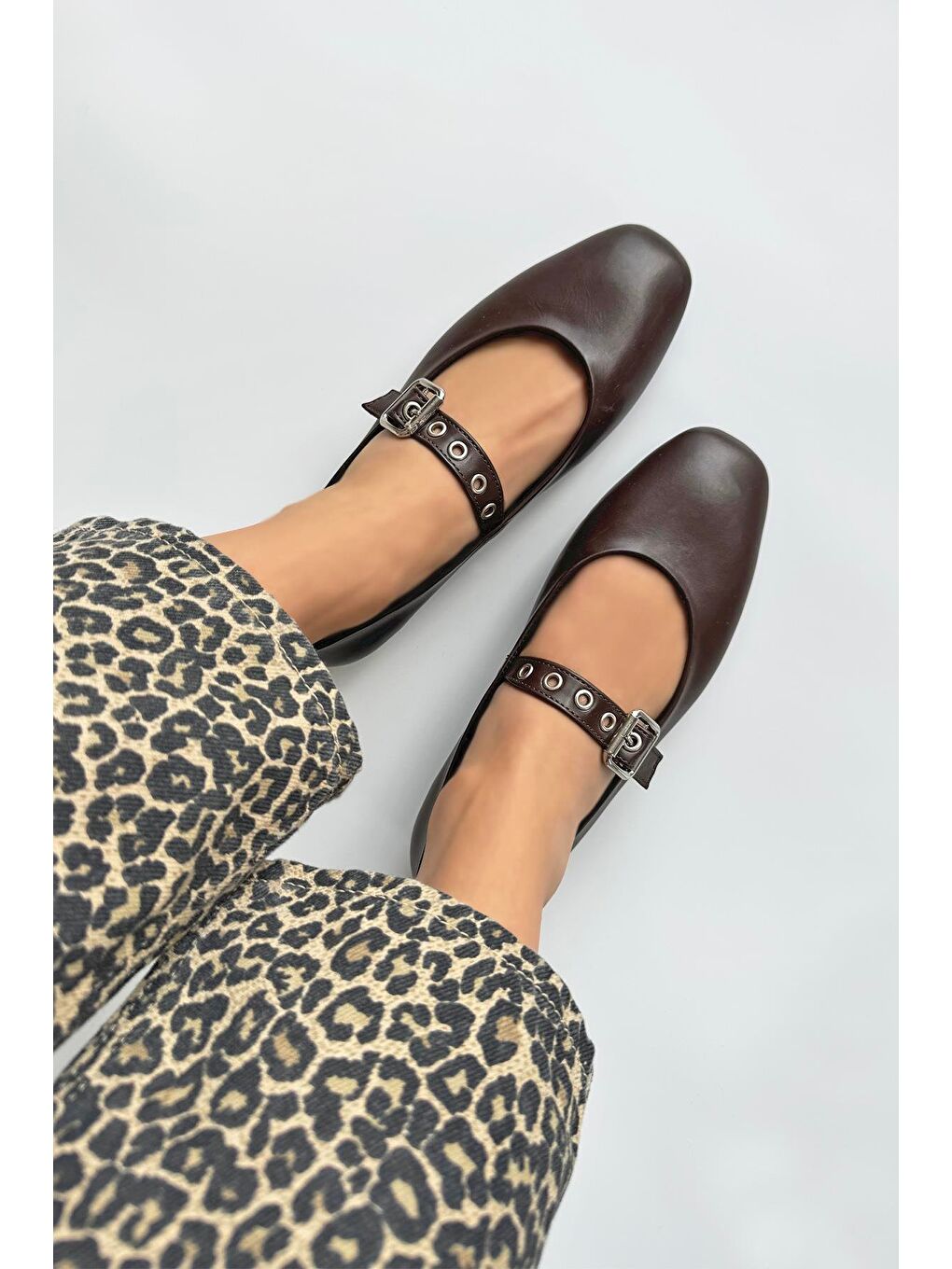 Kahverengi Jules  Kadın  Kemer  Detay  Deri  Babet Kahve-4