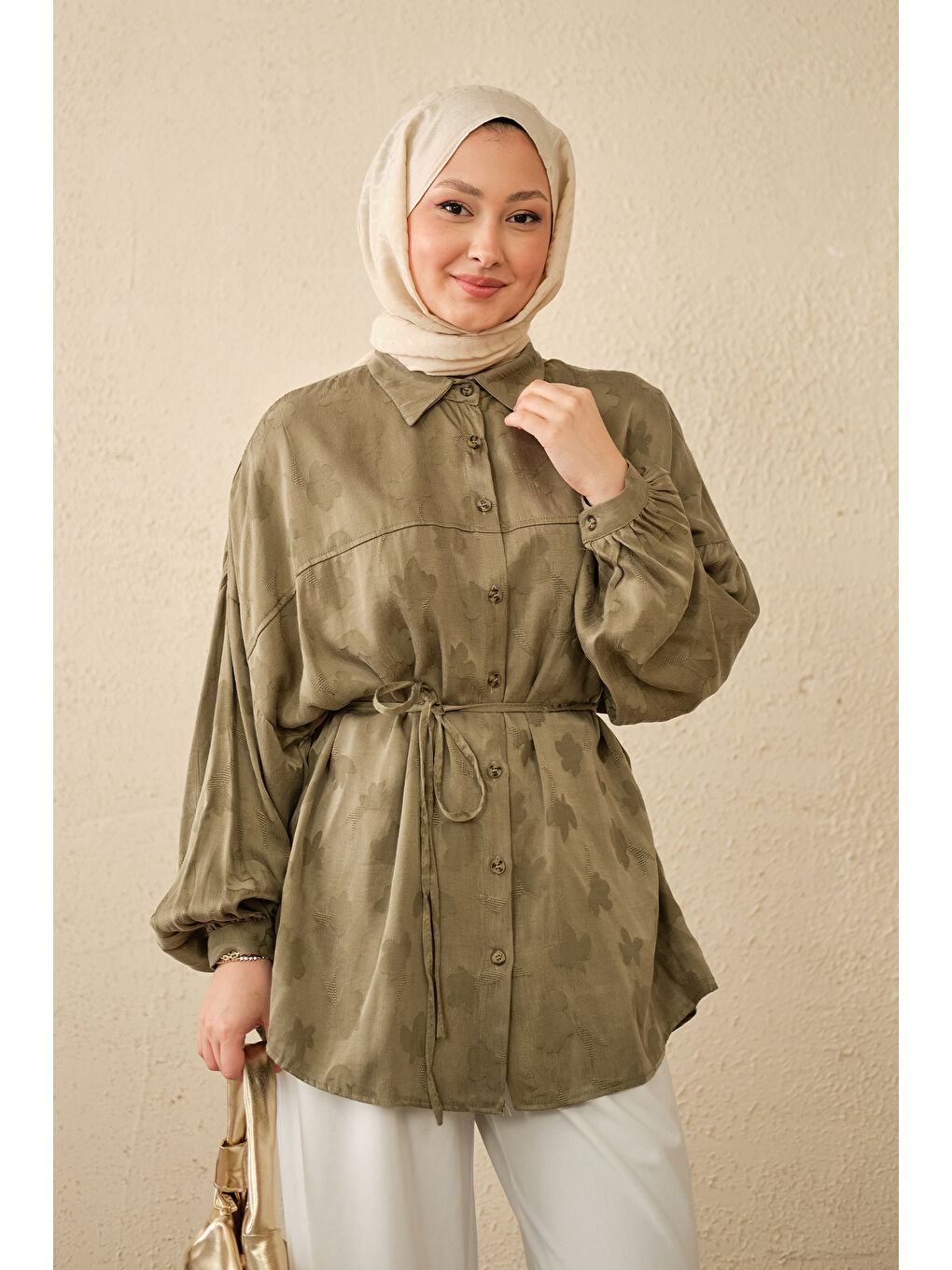 Kadın Yonca Desen Saten Bel Bağlamalı Gömlek Haki Yeşil-2
