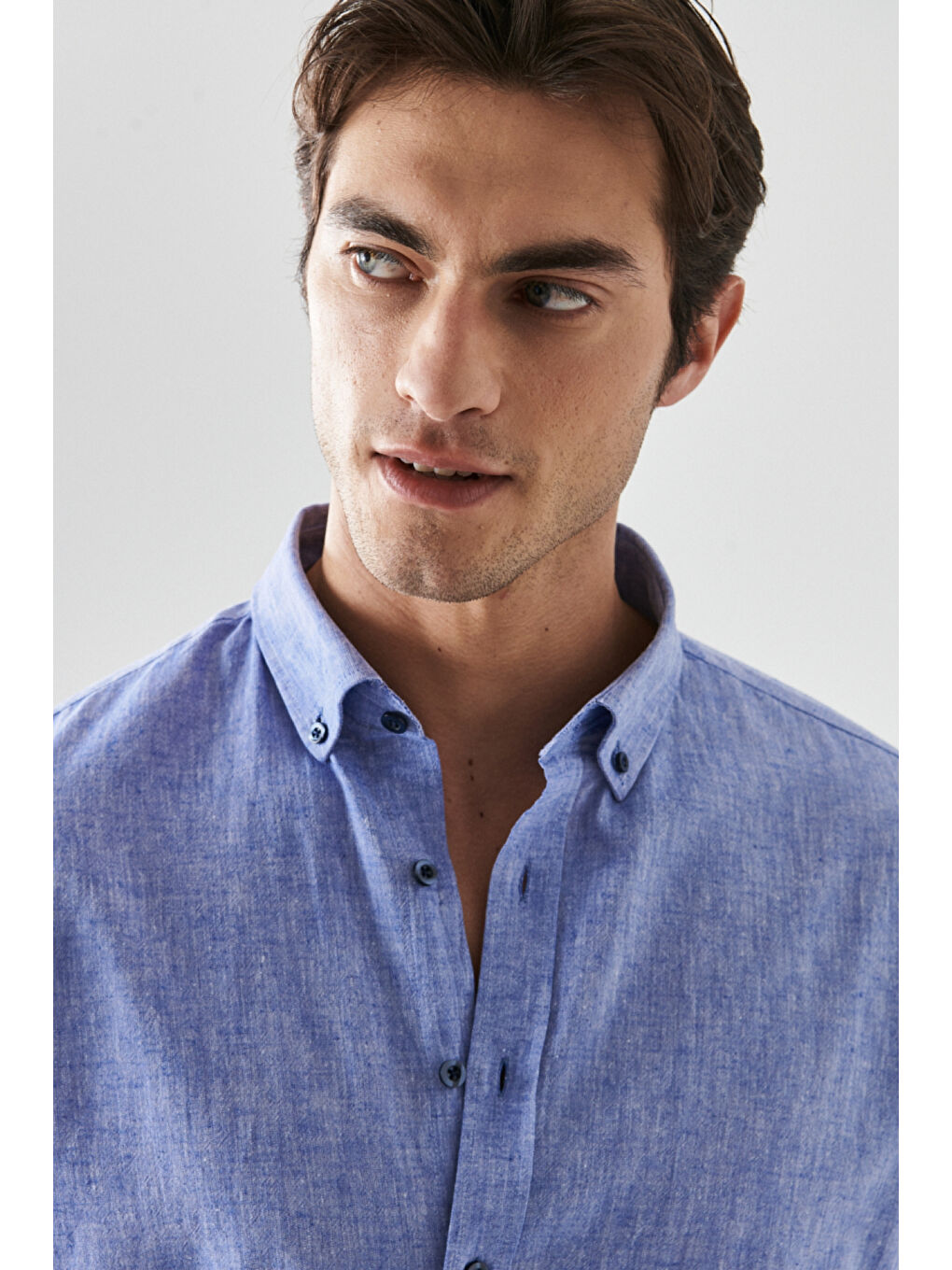 Mavi Erkek Saks Comfort Fit Rahat Kesim Düğmeli Yaka Casual Keten Gömlek-3