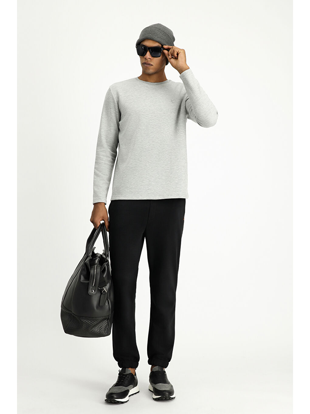 Gri Bisiklet Yaka Regular Fit Pamuklu Büyük Beden Sweatshirt-1