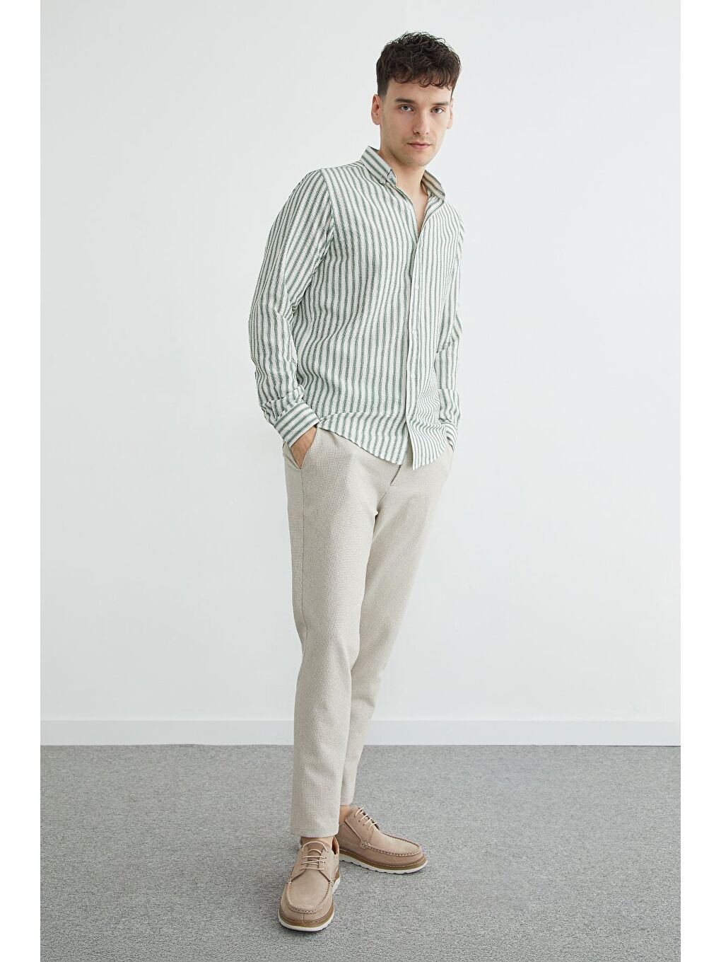 Yeşil Çizgili Gofre Kumaş Gömlek-2