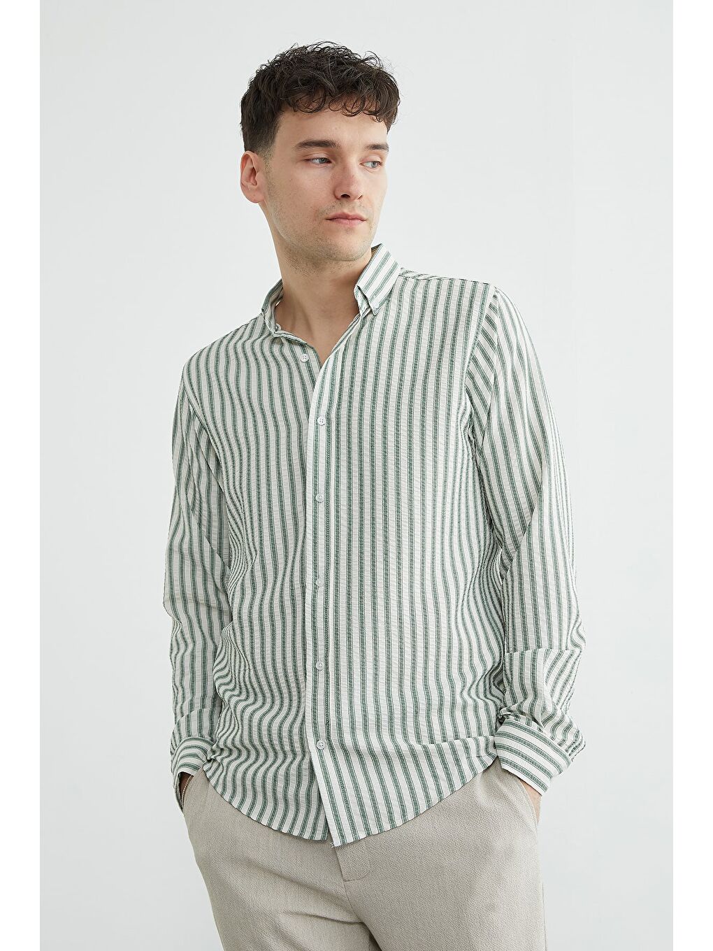 Yeşil Çizgili Gofre Kumaş Gömlek-3