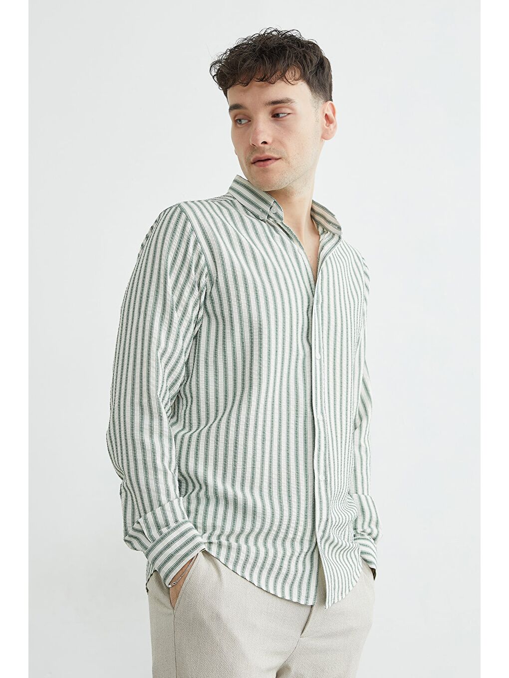 Yeşil Çizgili Gofre Kumaş Gömlek-4