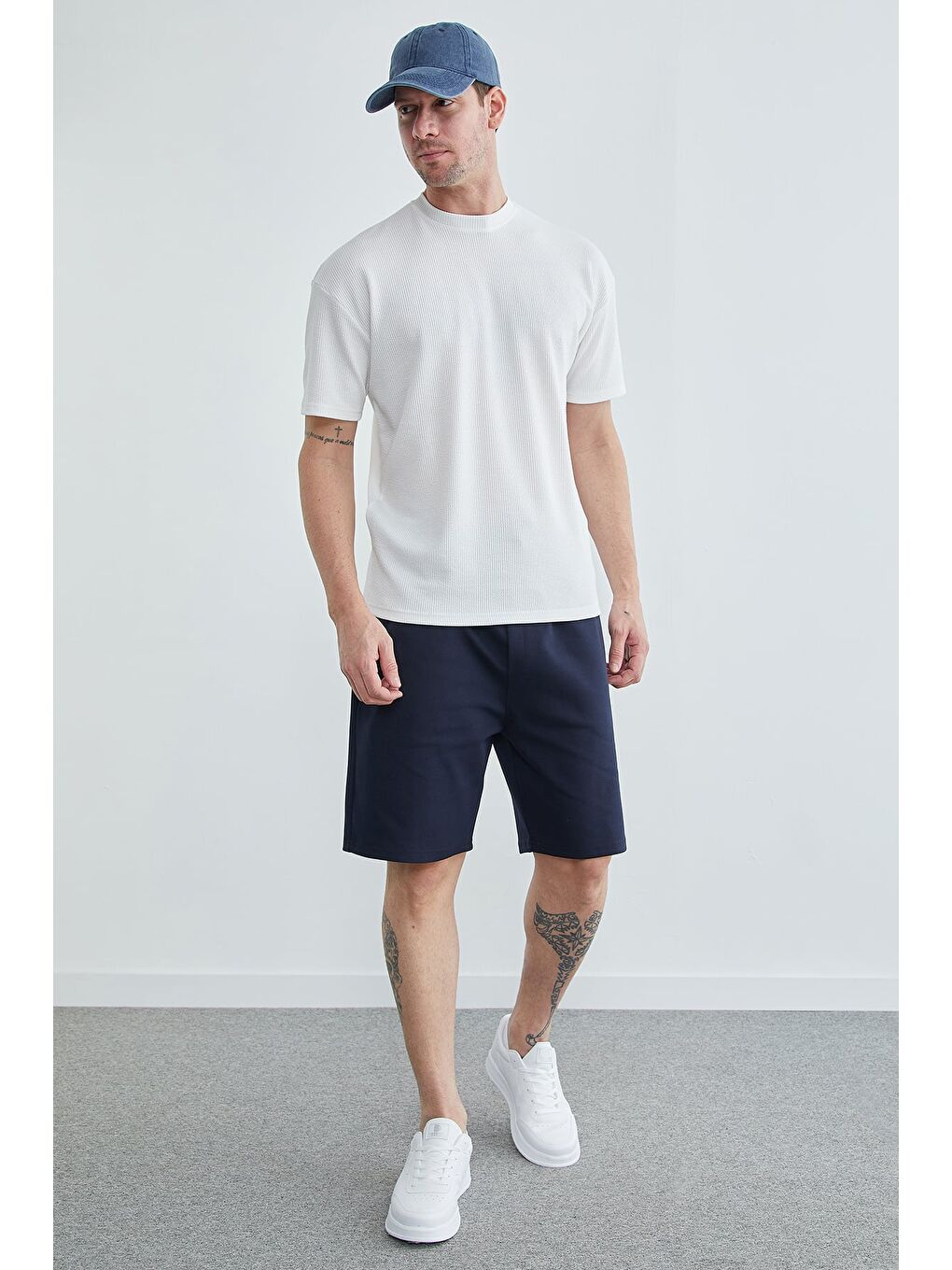 Lacivert Beli Lastikli Bağcıklı Cepli Şort-2