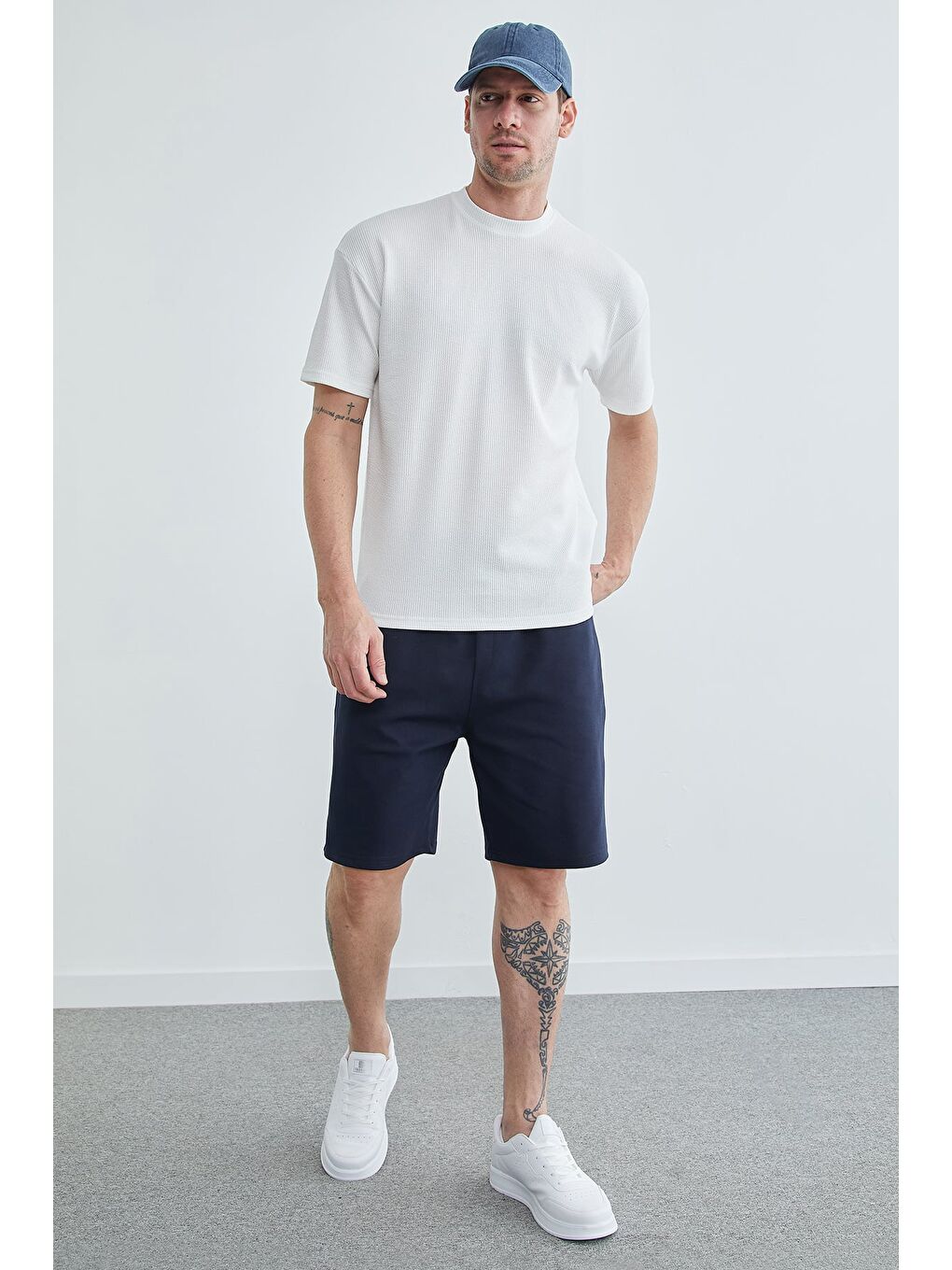 Lacivert Beli Lastikli Bağcıklı Cepli Şort-3