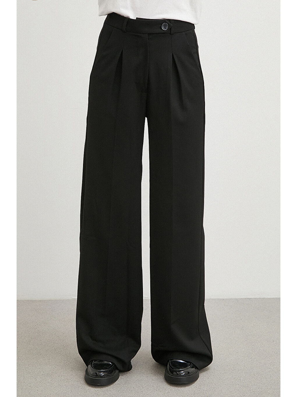 Yüksek Bel Geniş Paça Pantolon Siyah-3