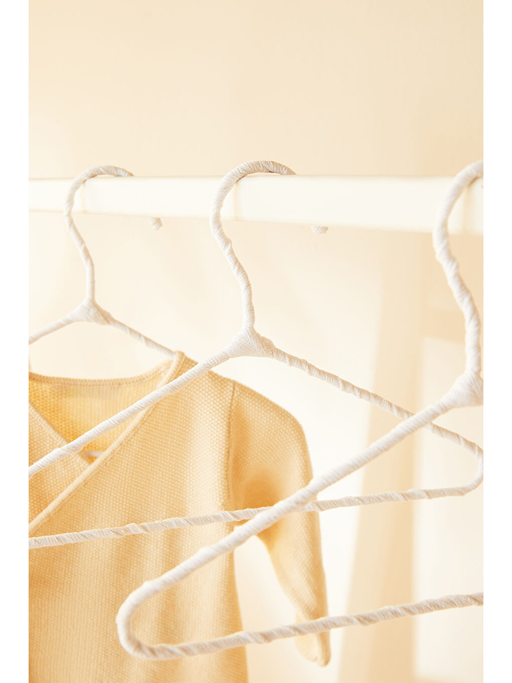 12'li Beyaz Renk Kumaş Kaplı Metal Bebek Giysi Askısı19.5 x 30 x 0.3 cm-2