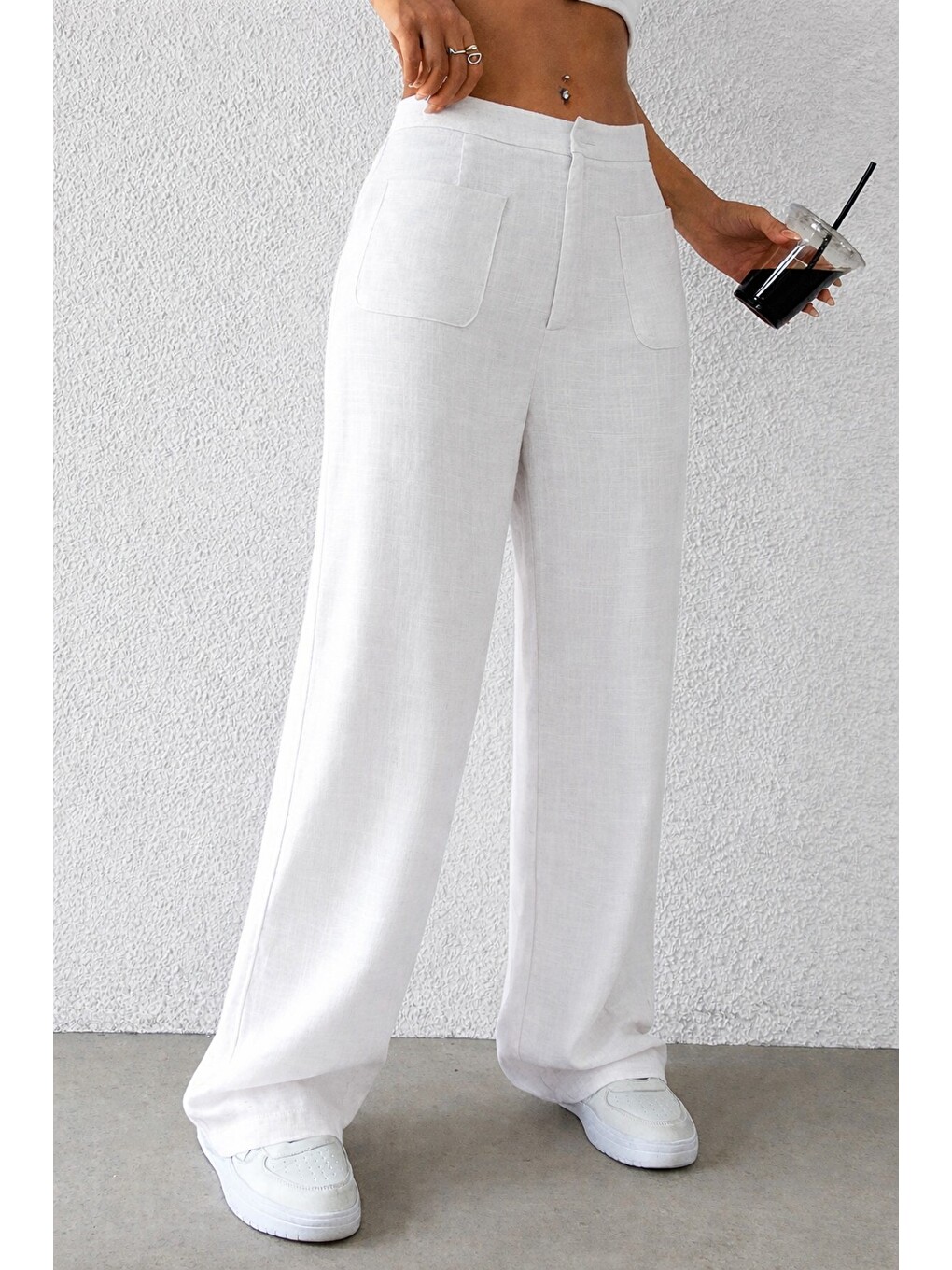 Beyaz Kadın Wide Leg Pantolon Ön Cep Detaylı Rahat Kalıp Günlük Pantolon-2