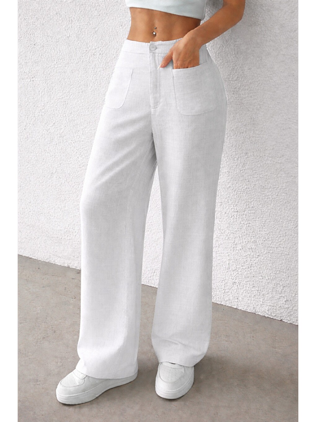 Beyaz Kadın Wide Leg Pantolon Ön Cep Detaylı Rahat Kalıp Günlük Pantolon-6