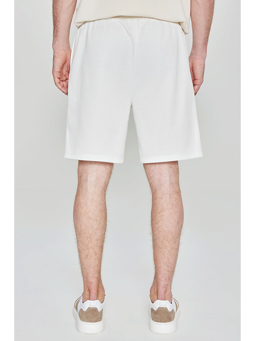 Erkek Beyaz Pamuklu Normal Kesim Beli Bağlamalı Yan Cepli Örme Şort-4