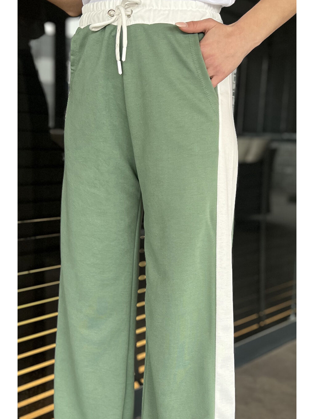 Yeşil Kadın Bel Lastikli Yüksek Bel Renk Garnili Palazzo Eşofman Altı-3