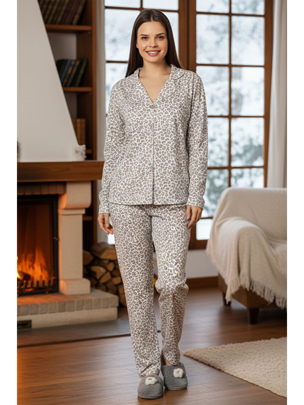 Kadın Leopar Desen Önü Düğmeli Suprem Pijama Takımı 0547 Beyaz02