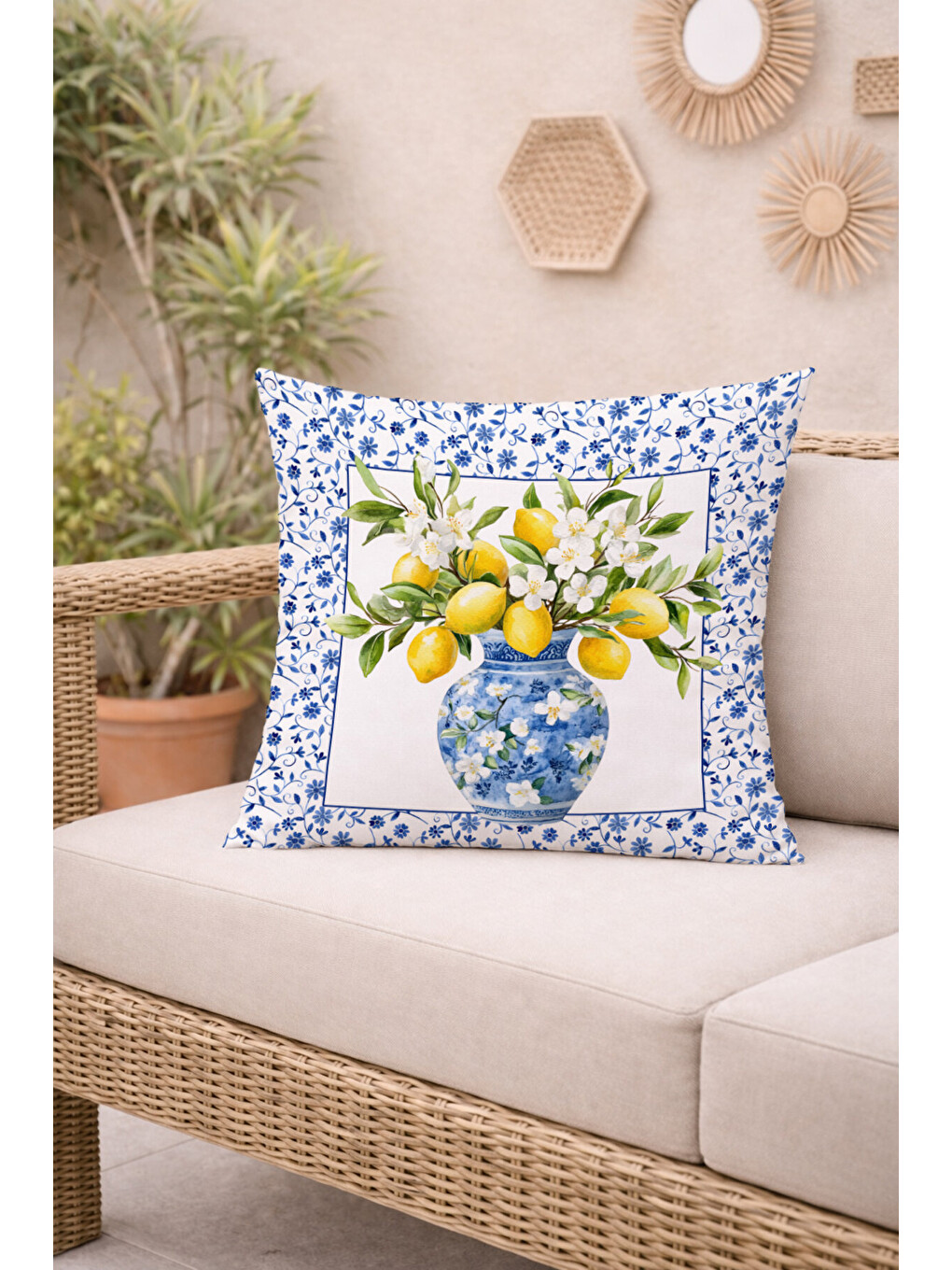 Karışık Sarı Çizgili Vazoda Limon Desenli 4'lü Süet Kırlent Kılıfı Seti 43x43 cm-4