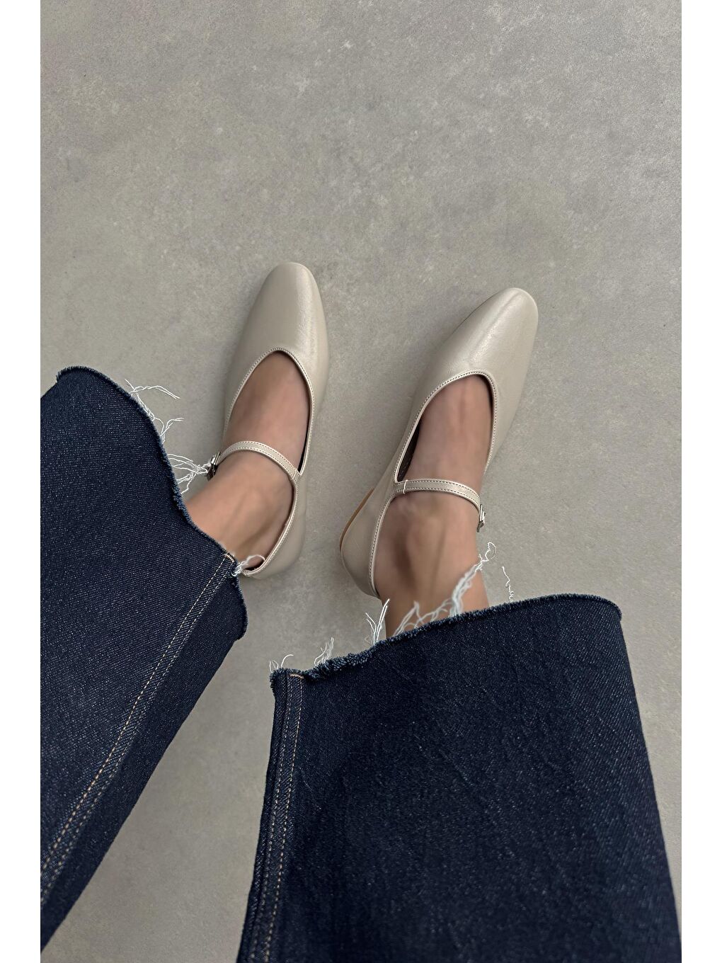 Leroy  Kadın Kırışık Deri Babet Bej-1