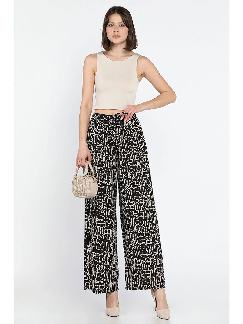 Siyah Bel Lastikli Kadın Viskon Yürüyüş Pantolonu