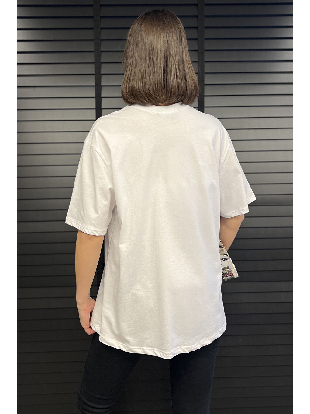 Beyaz Kadın Bisiklet Yaka Fiyonk Detaylı Tişört-2