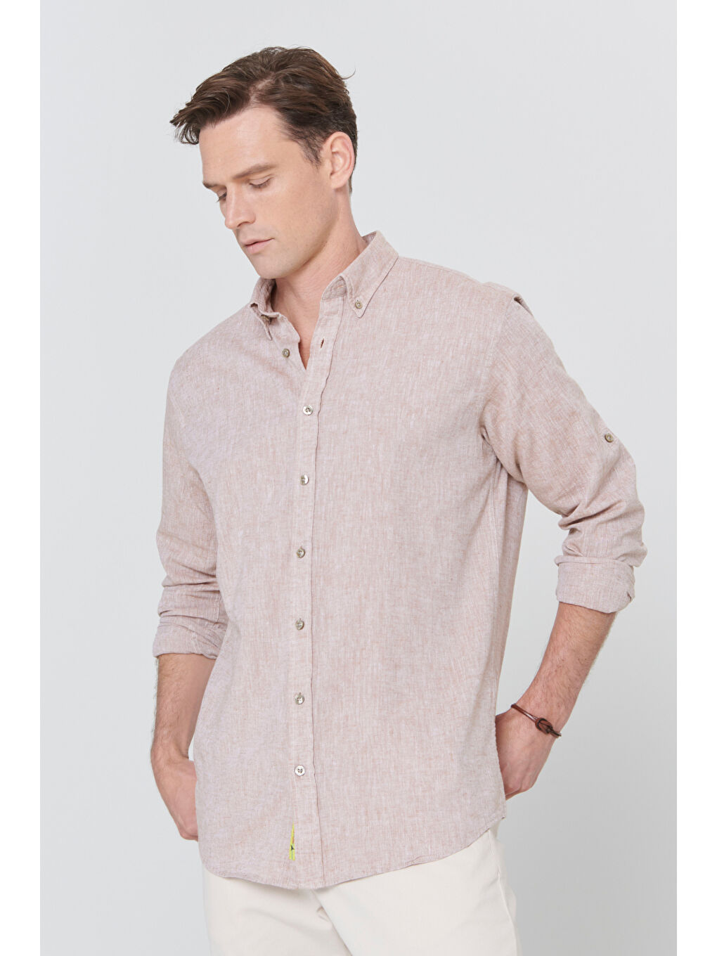 Kahverengi Erkek Camel Comfort Fit Rahat Kesim Düğmeli Yaka Casual Keten Gömlek