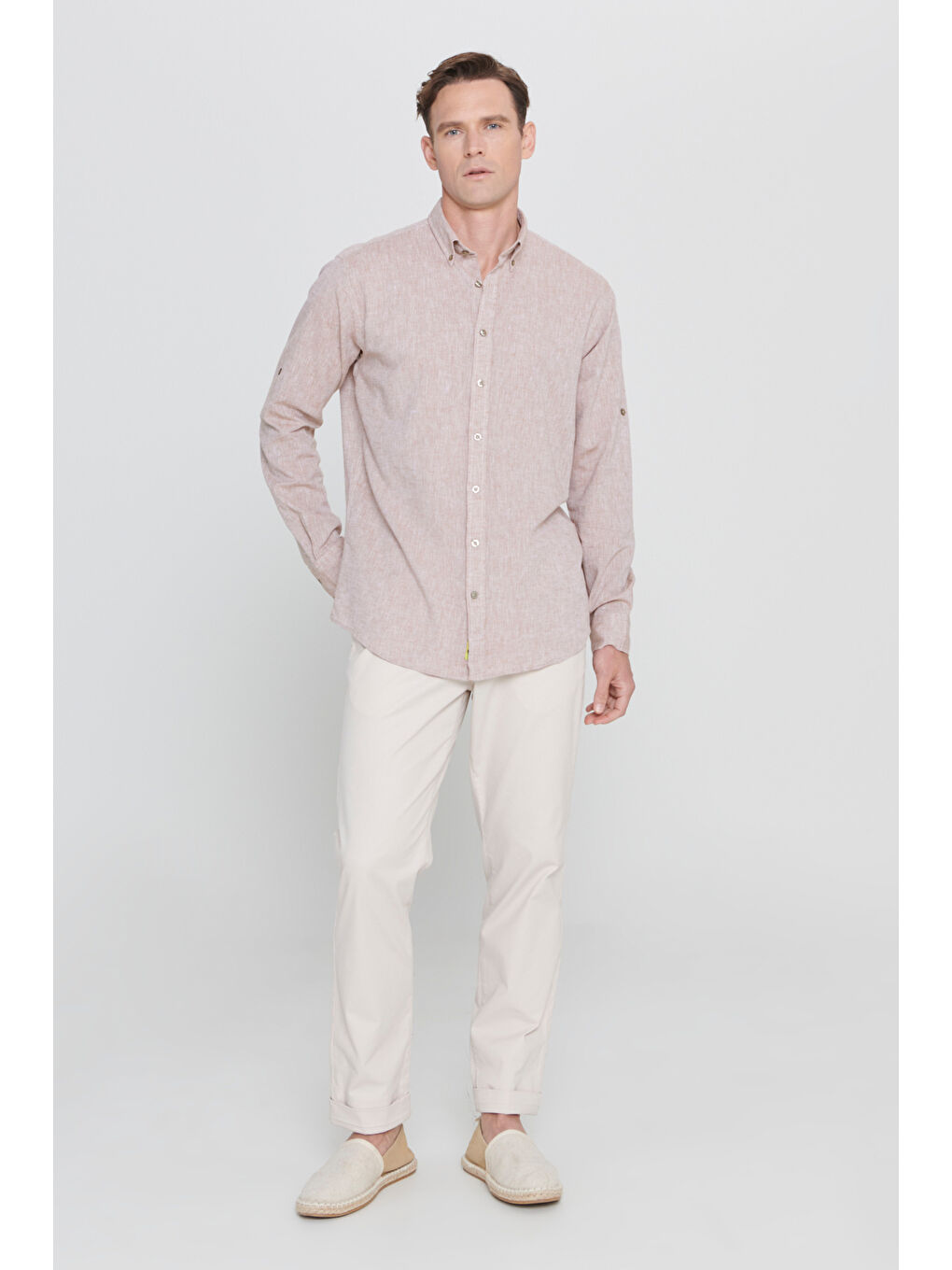 Kahverengi Erkek Camel Comfort Fit Rahat Kesim Düğmeli Yaka Casual Keten Gömlek-4