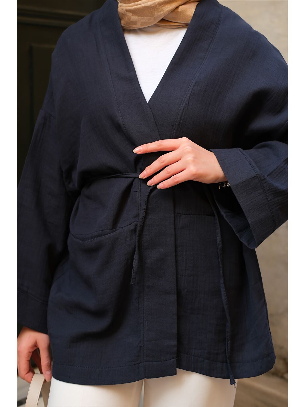 Kadın Cep Detaylı Keten Kimono Lacivert-4