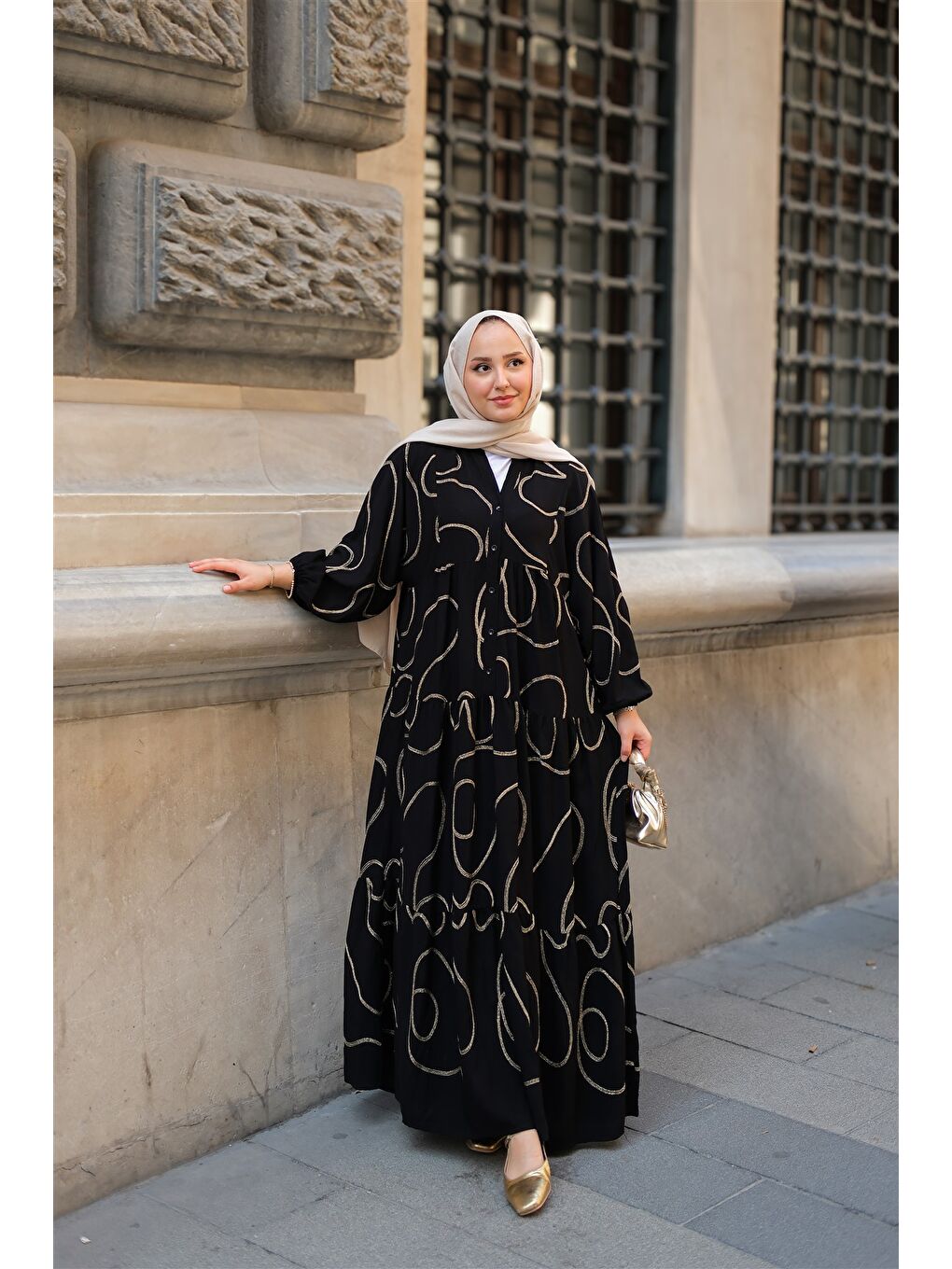 Kadın Gold Dikiş Detaylı Elbise Siyah-1