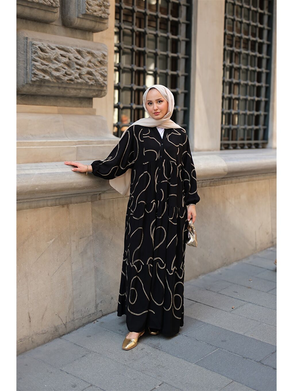 Kadın Gold Dikiş Detaylı Elbise Siyah-3