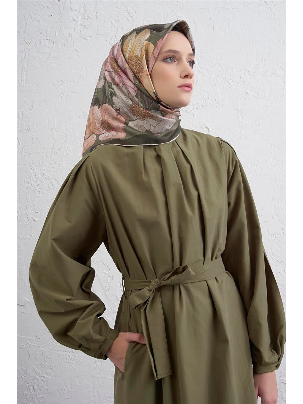 Haki Çiçek Desenli Saf İpek Twill Eşarp 9403D 80-3