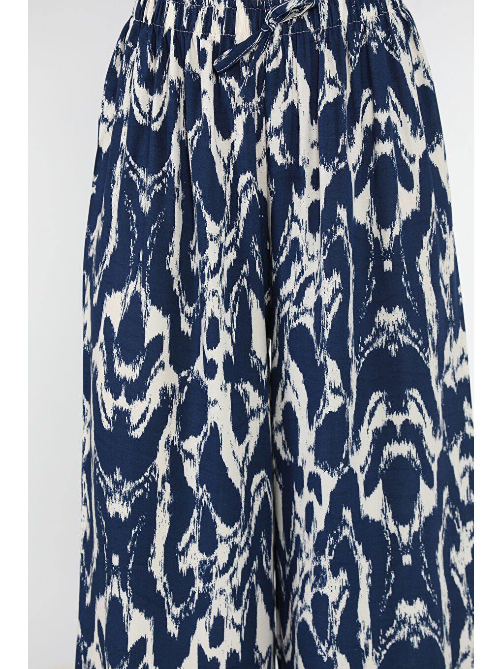 Lacivert Bel Lastikli Viskon Yürüyüş Pantolonu-3