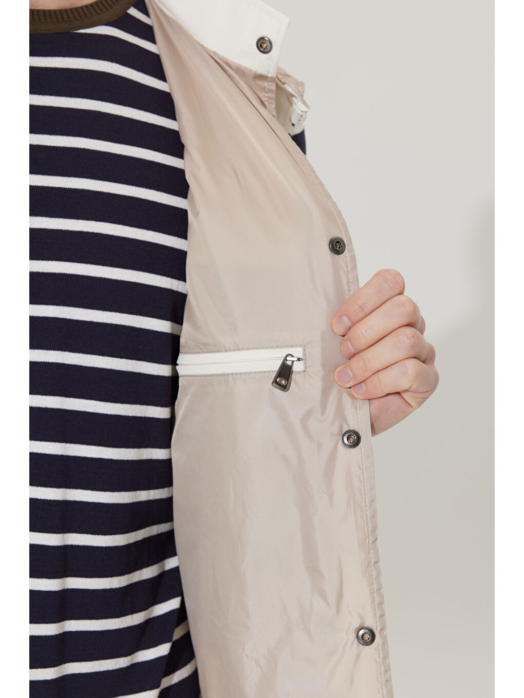 Erkek Ekru Standart Fit Normal Kesim Desenli Yelek-8