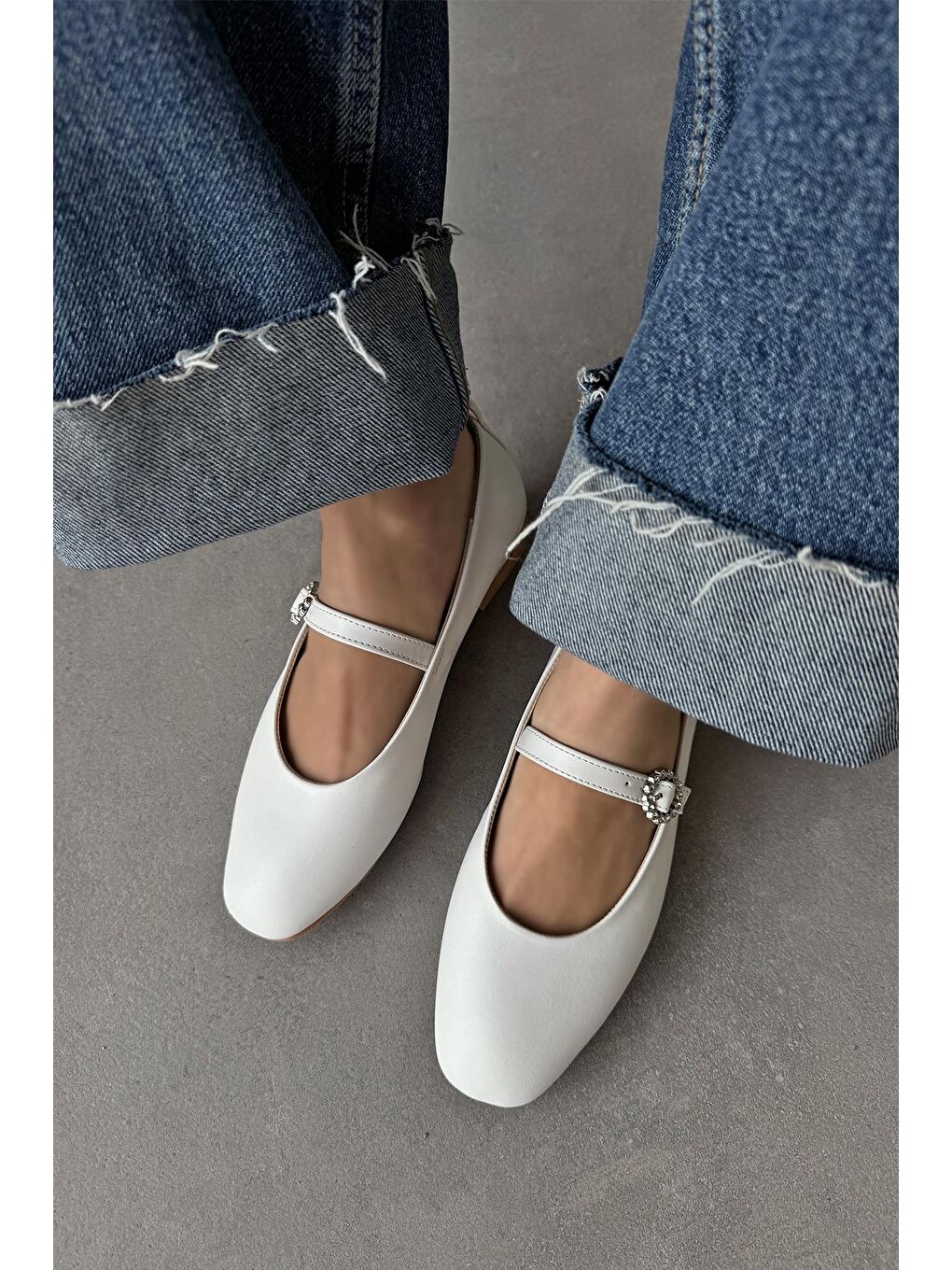 Berny  Kadın  Kemer  Detay  Deri  Babet Beyaz-1