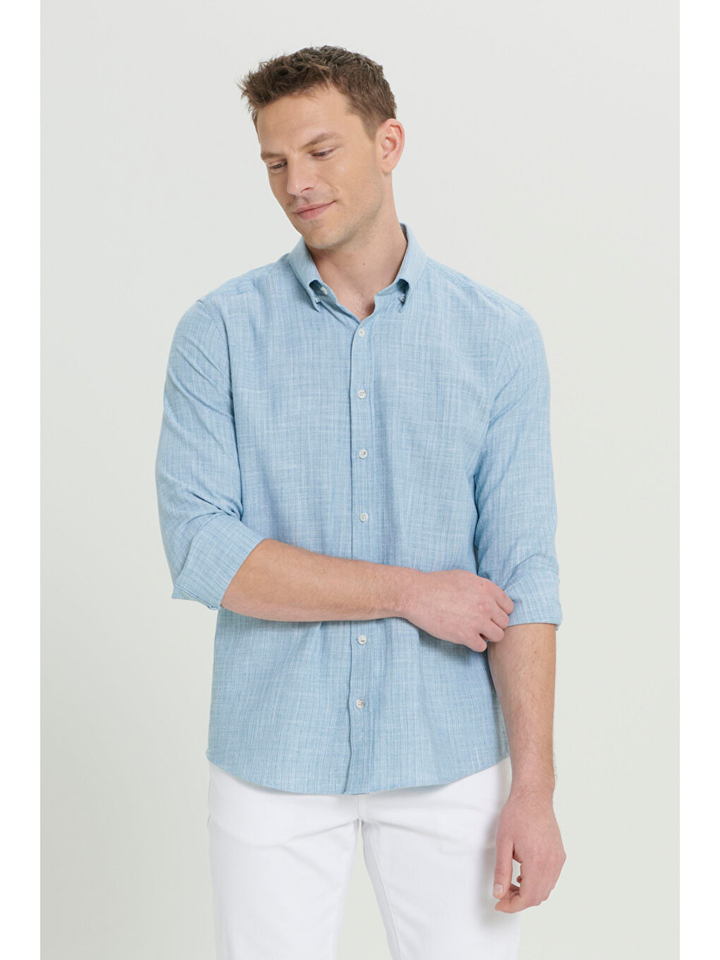 Erkek Yeşil Slim Fit Dar Kesim Gizli Düğmeli Yaka Keten Görünümlü %100 Pamuk Flamlı Gömlek-1