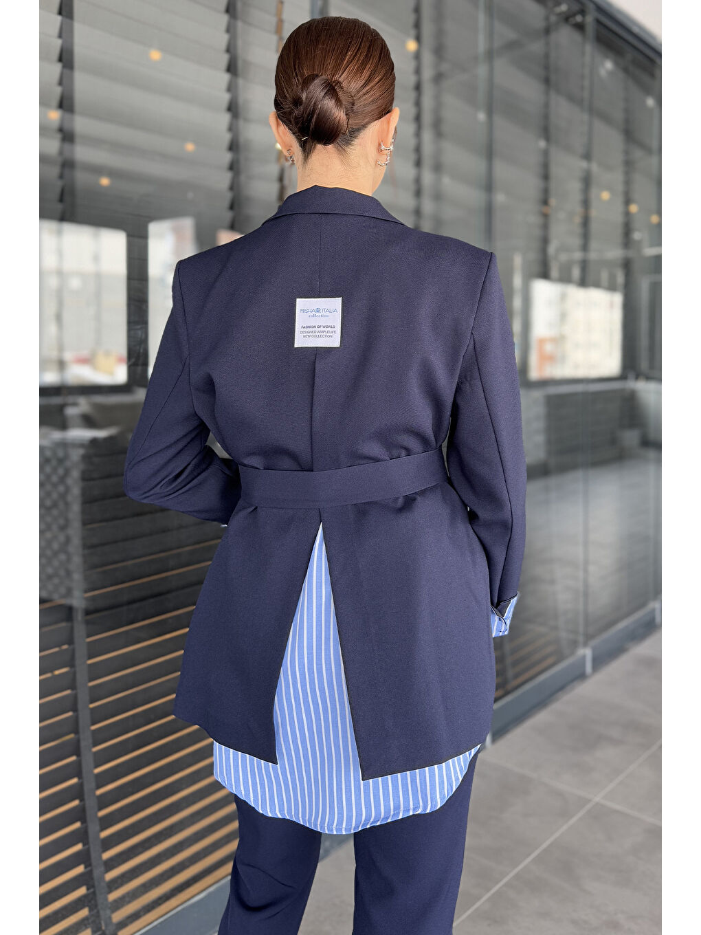 Lacivert Gömlek Garnili Yırtmaç Detaylı Kadın Kuşaklı Blazer Ceket-2