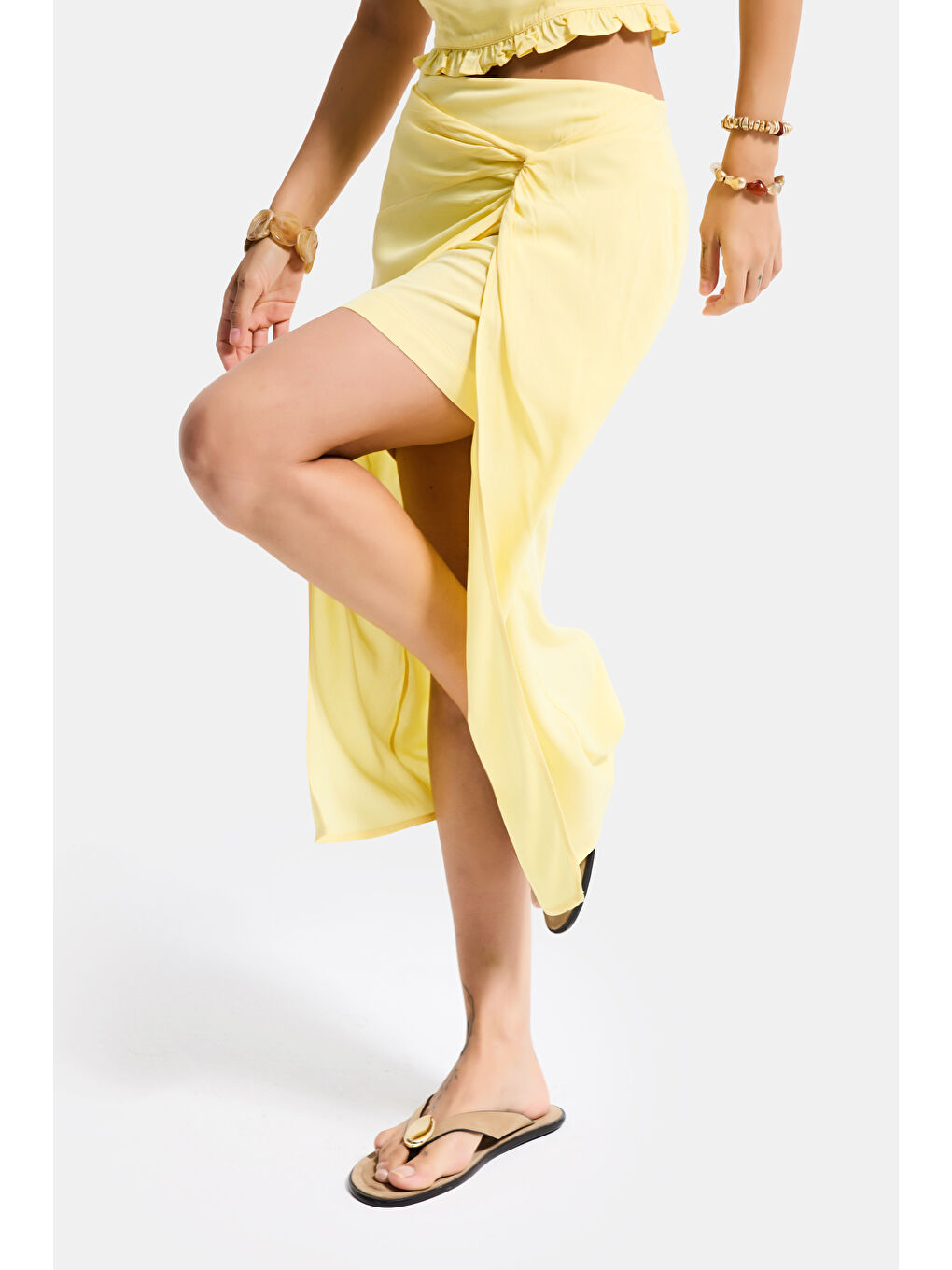 Kadın Sarı s6-108 Maxi Yırtmaçlı Önden Bağlamalı Poliviskon Tasarım Etek-1
