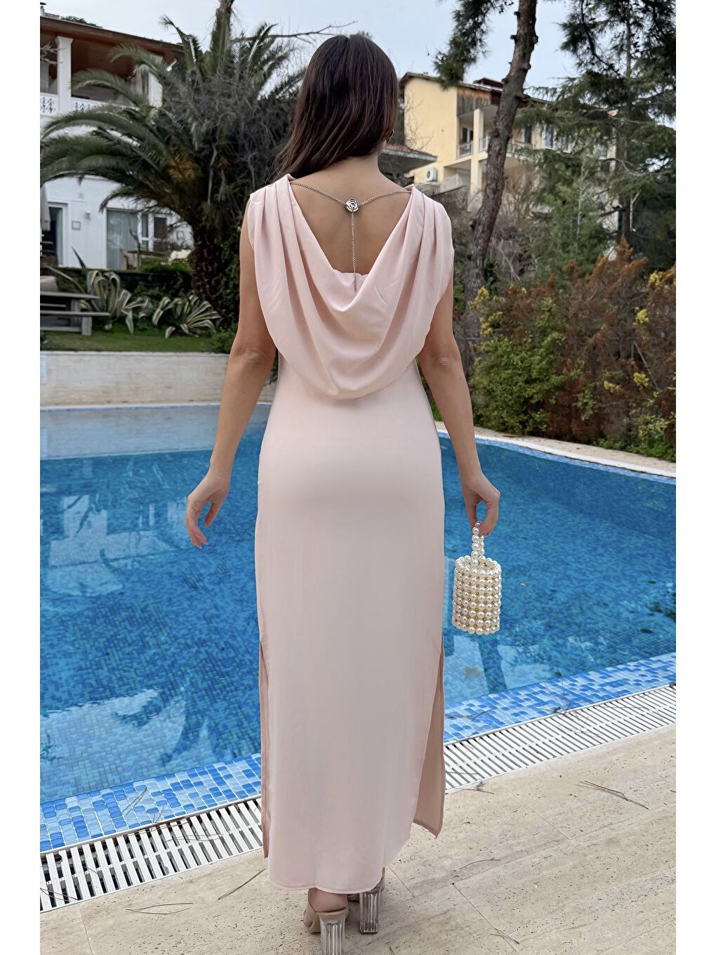 Pembe Kadın Pudra Degaje Yaka Aksesuar Detay Midi Davet Elbisesi-4