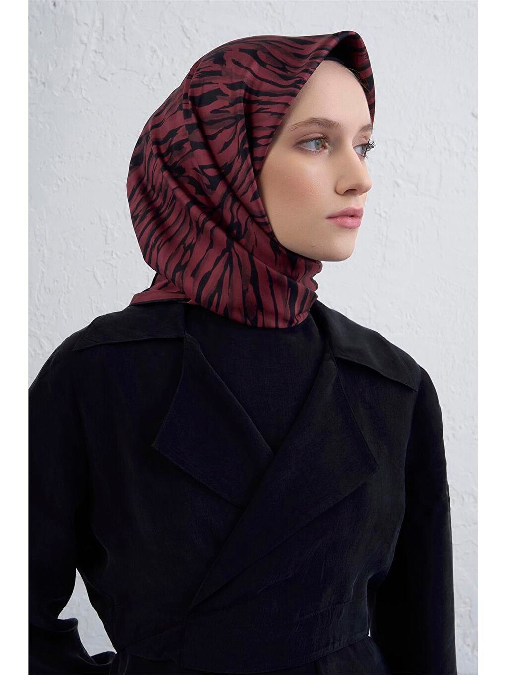 Bordo Klasik Desenli Saf İpek Twill Eşarp 9435D 44-2