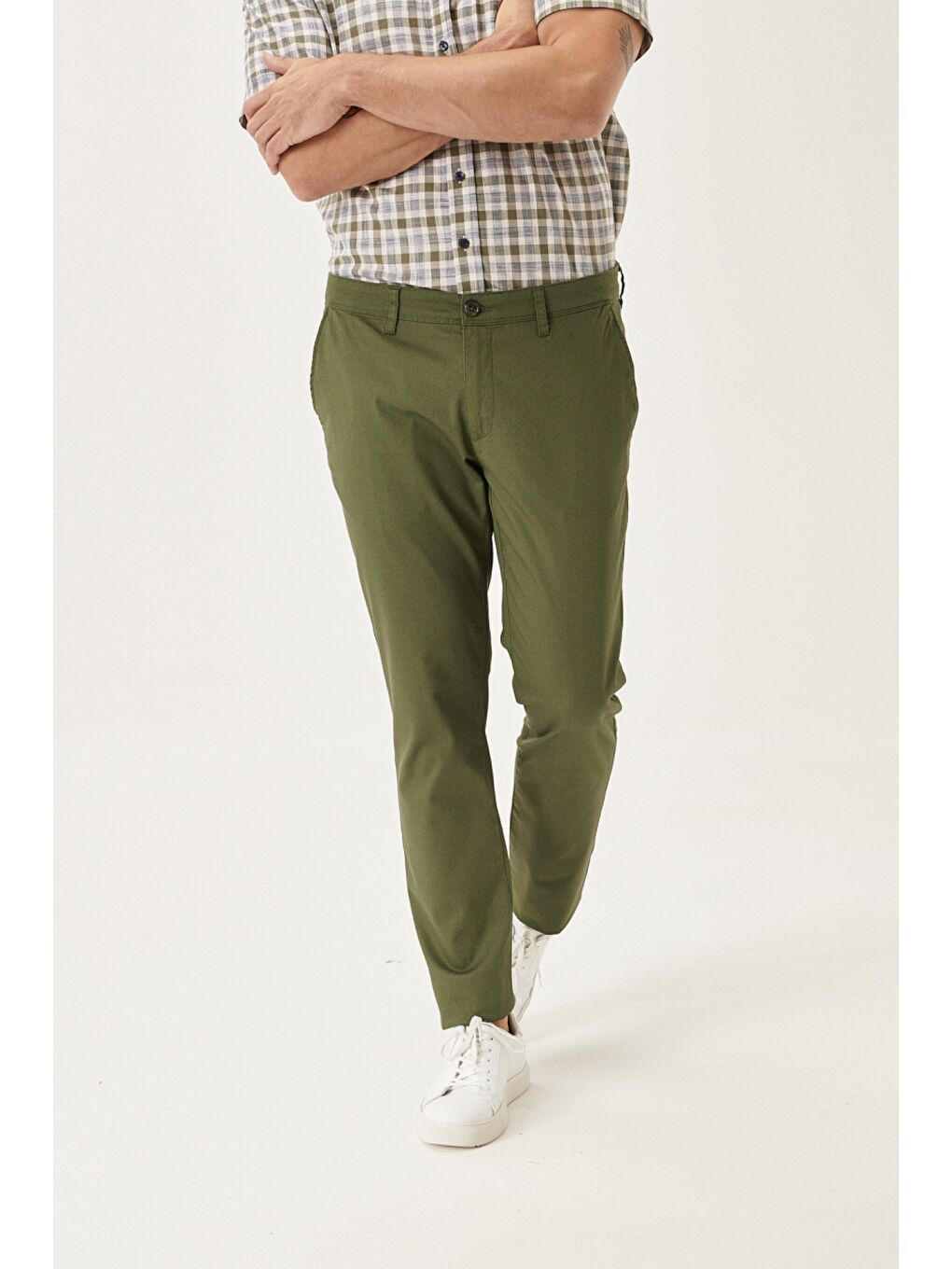 Erkek Haki Kanvas Slim Fit Dar Kesim Yan Cep Chino Pantolon