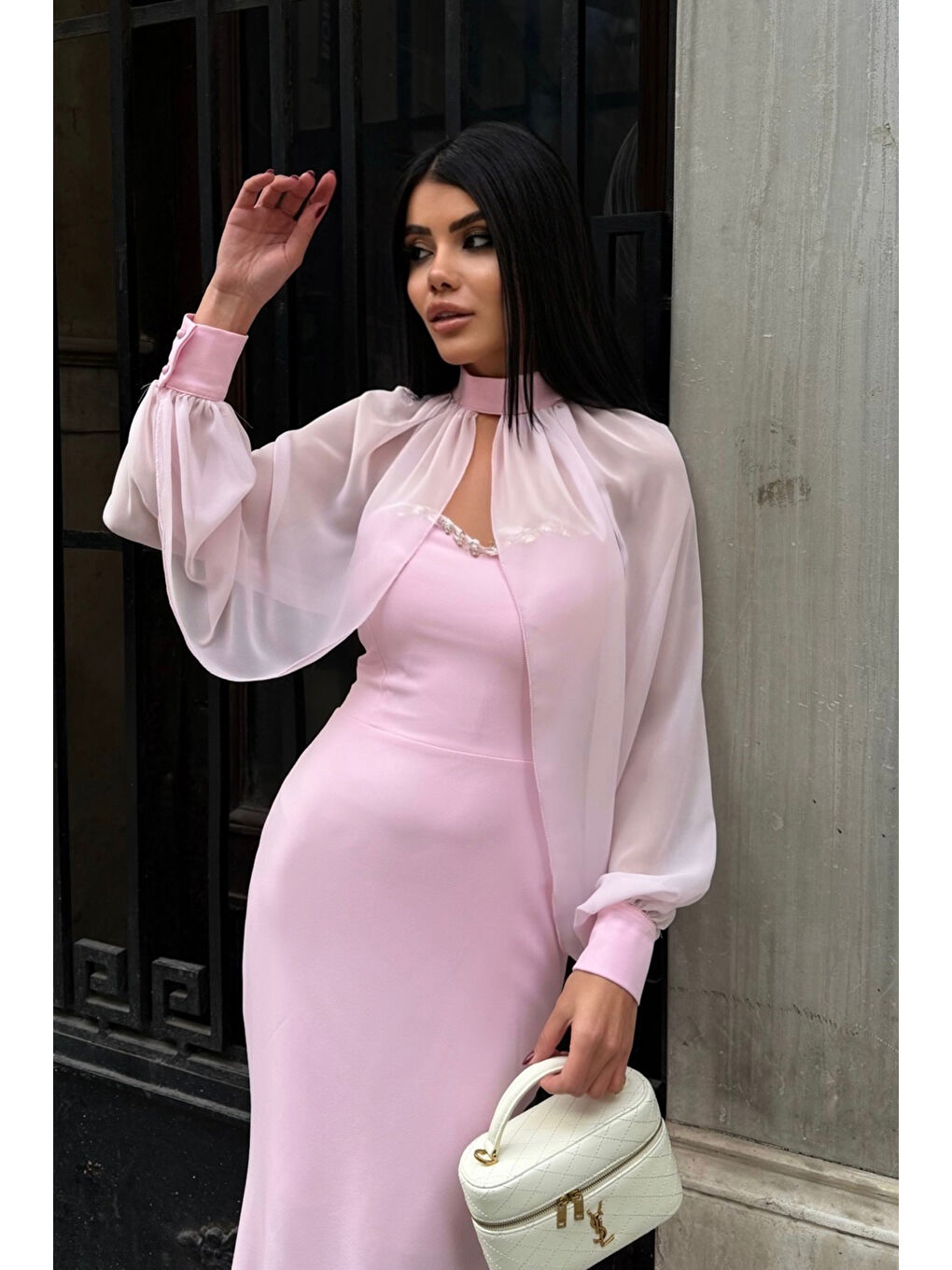 Kadın Pembe Straplez Pelerinli Taş Detay Uzun Davet Elbisesi-4