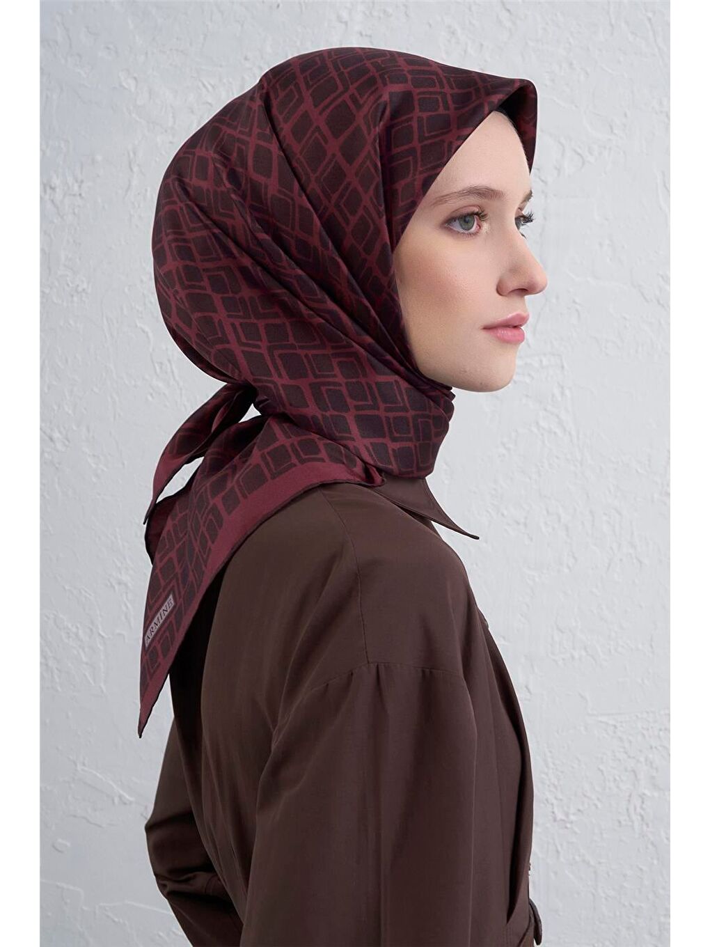 Bordo Geometrik Desenli Saf İpek Twill Eşarp 9438D 54-2